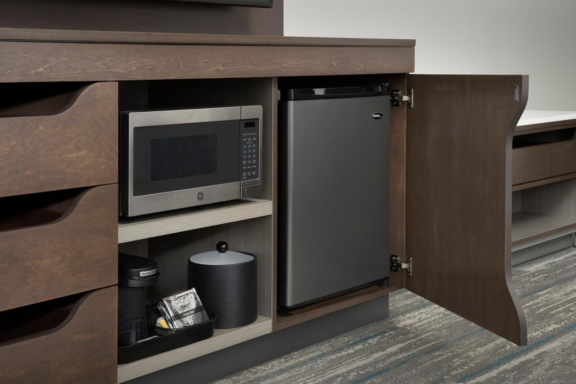 Hampton Inn & Suites Charlotte Airport Lake Pointe Экстерьер фото